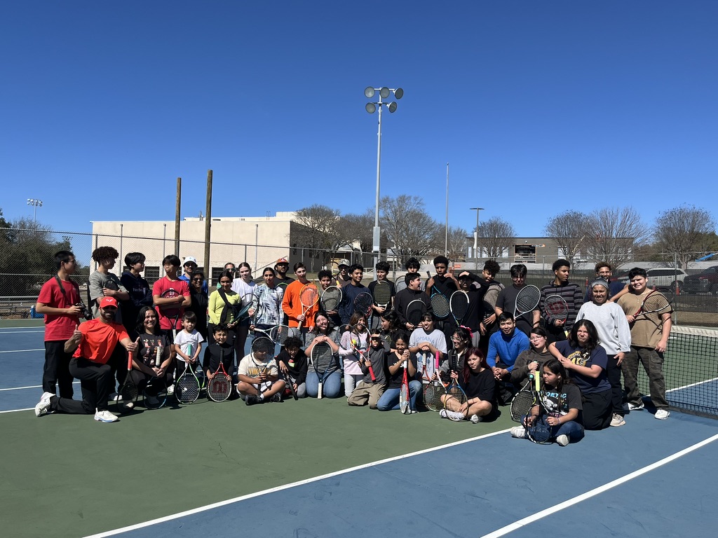 Tennis4All volunteers and players group photo